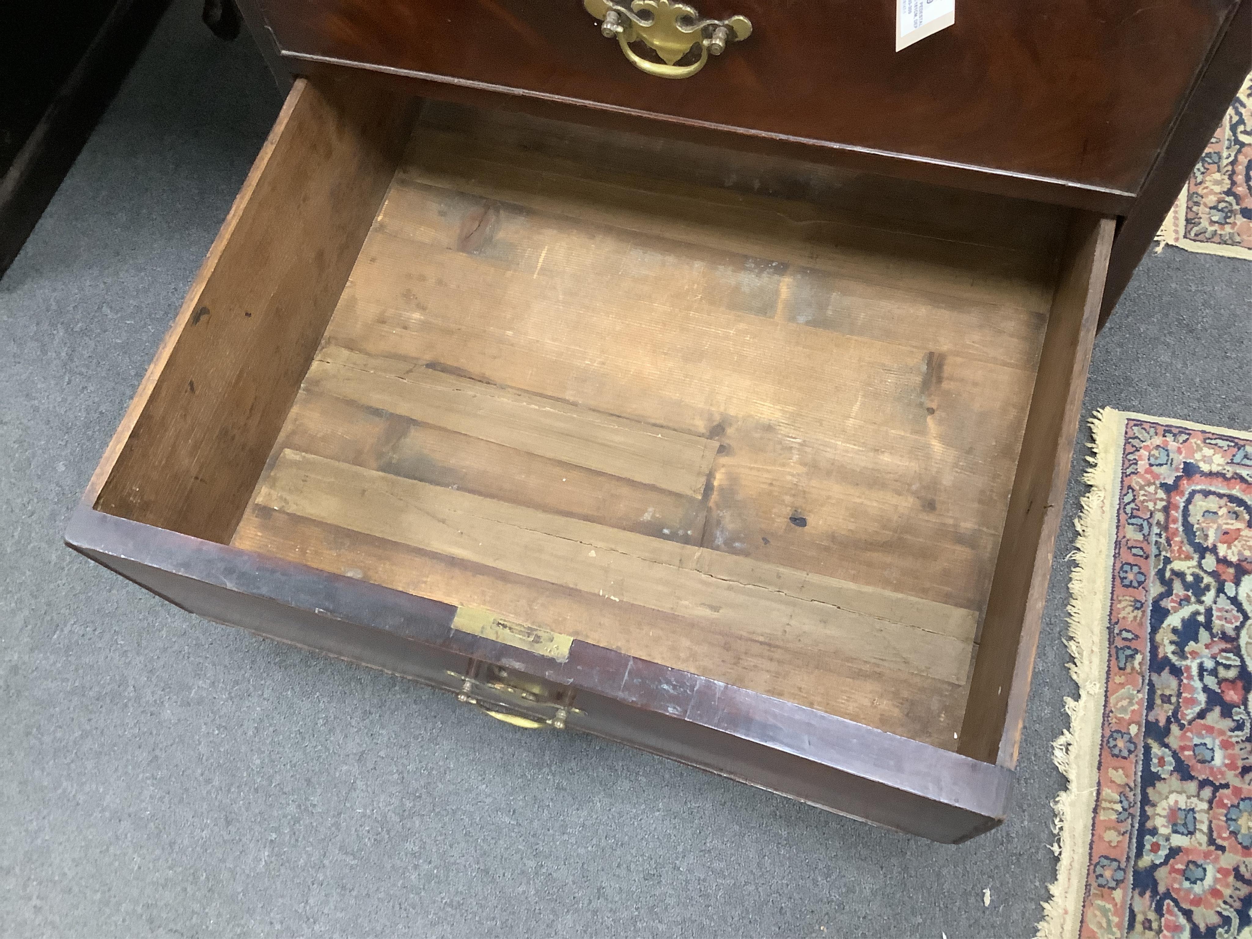 A mahogany pedestal desk, width 181cm, depth 78cm, height 79cm